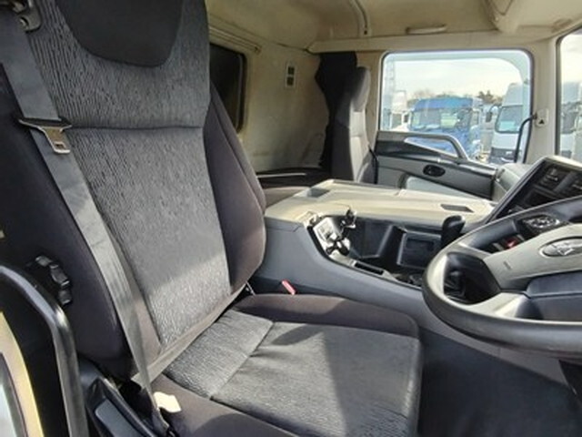 三菱ふそうスーパーグレートダンプ大型（10t）[写真21]