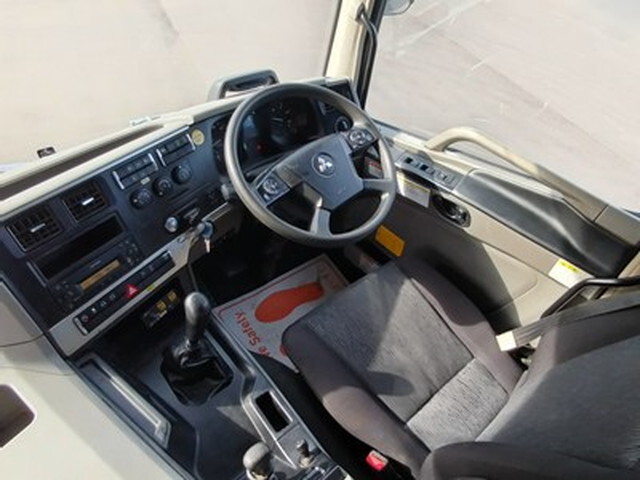 三菱ふそうスーパーグレートダンプ大型（10t）[写真24]