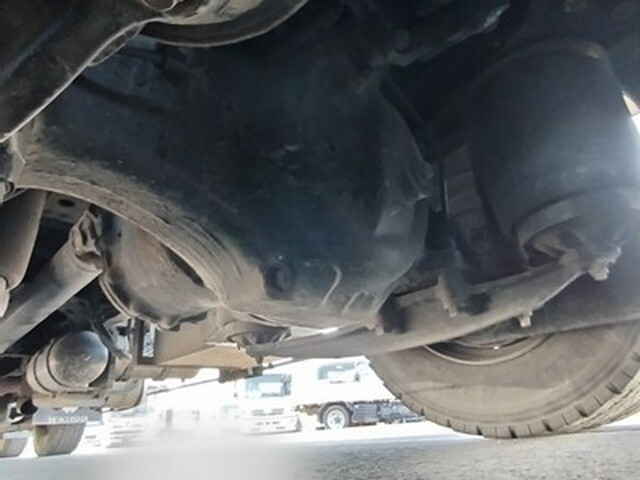 日野プロフィアアルミブロック大型（10t）[写真13]