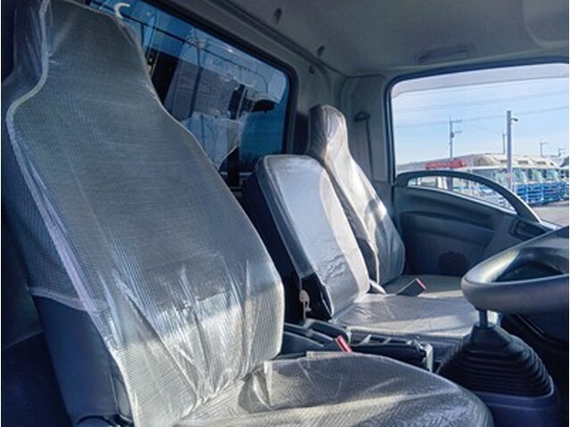 いすゞフォワードコンテナ専用車中型（4t）[写真20]