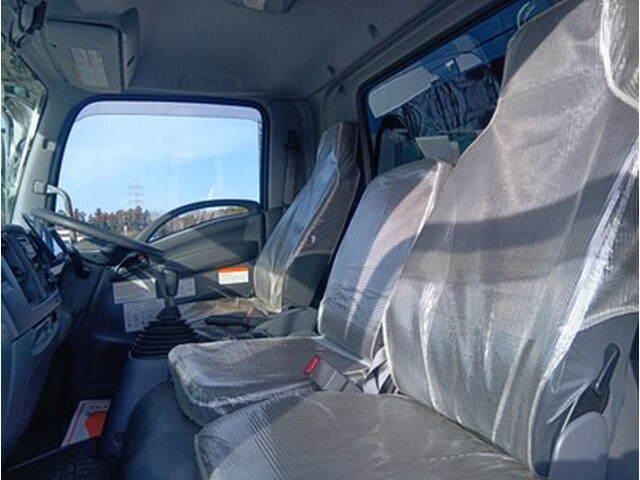 いすゞフォワードコンテナ専用車中型（4t）[写真21]