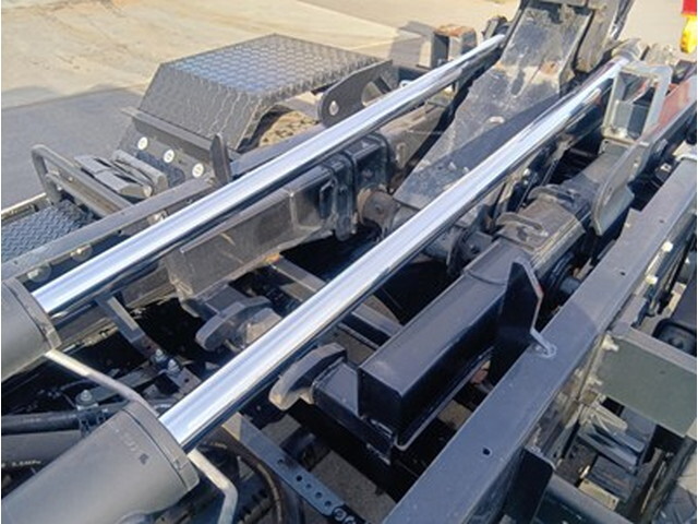 いすゞフォワードコンテナ専用車中型（4t）[写真07]