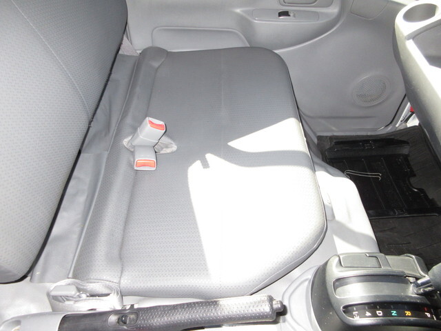 日野デュトロボトルバン小型（2t・3t）[写真26]