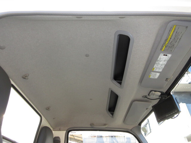 日野デュトロボトルバン小型（2t・3t）[写真27]