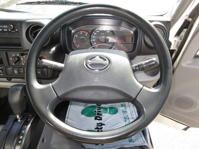 日野デュトロボトルバン小型（2t・3t）[写真31]