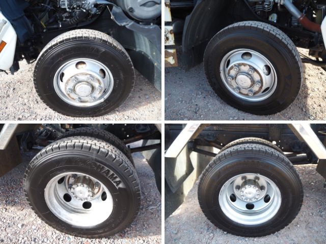 三菱ふそうファイターコンテナ専用車中型（4t）[写真27]