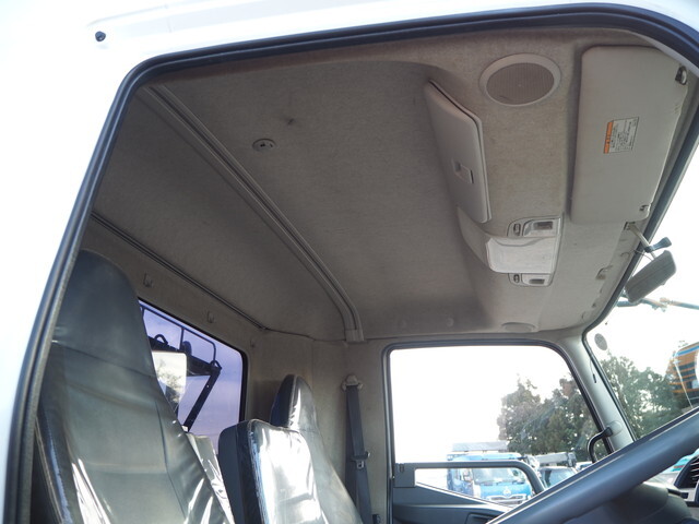 三菱ふそうファイターコンテナ専用車中型（4t）[写真34]