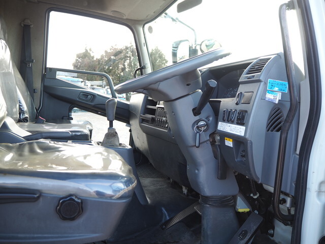 三菱ふそうファイターコンテナ専用車中型（4t）[写真35]