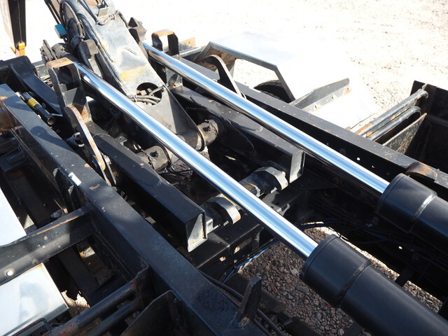 三菱ふそうファイターコンテナ専用車中型（4t）[写真08]