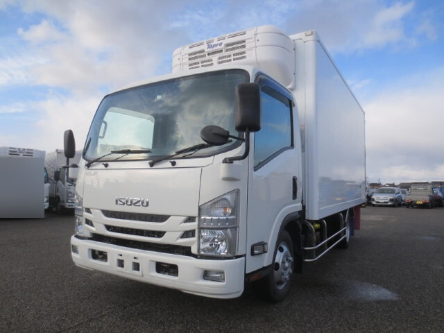 いすゞエルフ冷凍車（冷蔵車）小型（2t・3t）[写真03]