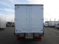 いすゞエルフ冷凍車（冷蔵車）小型（2t・3t）[写真07]