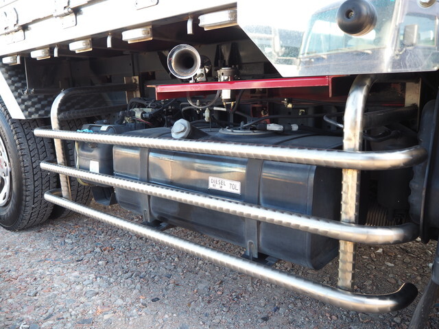 三菱ふそうキャンターアルミブロック小型（2t・3t）[写真10]