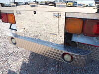 三菱ふそうキャンターアルミブロック小型（2t・3t）[写真19]