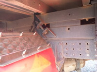 三菱ふそうキャンターアルミブロック小型（2t・3t）[写真26]