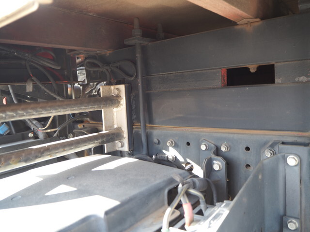 三菱ふそうキャンターアルミブロック小型（2t・3t）[写真29]