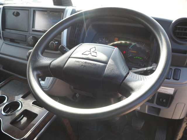 三菱ふそうキャンターアルミブロック小型（2t・3t）[写真35]