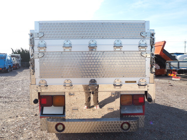 三菱ふそうキャンターアルミブロック小型（2t・3t）[写真05]