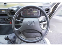 トヨタトヨエースダブルキャブ（Wキャブ）小型（2t・3t）[写真32]