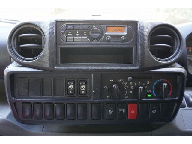 トヨタトヨエースダブルキャブ（Wキャブ）小型（2t・3t）[写真34]