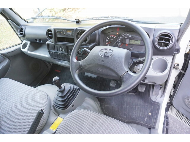 トヨタトヨエースダブルキャブ（Wキャブ）小型（2t・3t）[写真04]