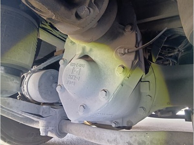 UDトラックスクオンアルミウイング大型（10t）[写真11]