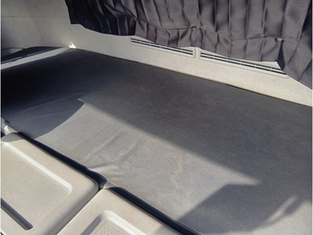 UDトラックスクオンアルミウイング大型（10t）[写真23]