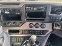 UDトラックスクオンアルミウイング大型（10t）[写真27]