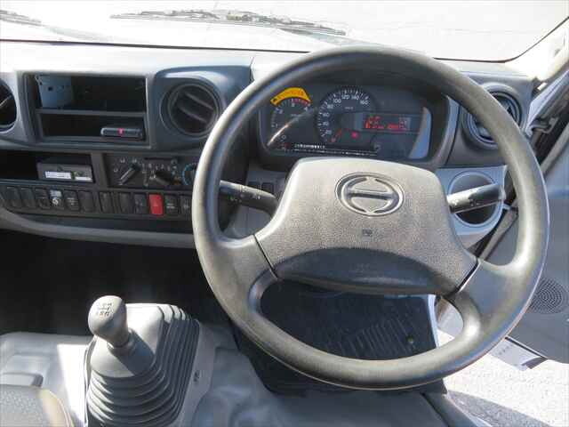 日野デュトロクレーン3段小型（2t・3t）[写真28]