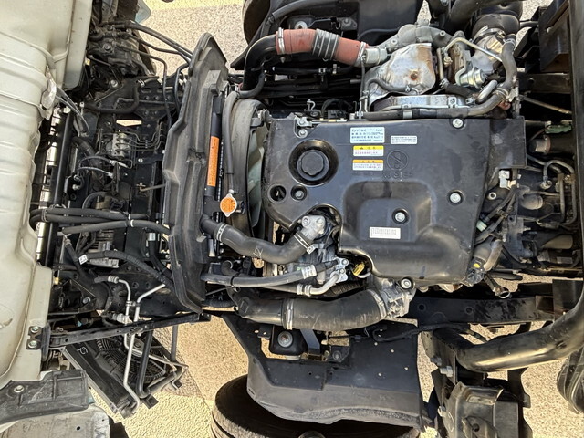 いすゞエルフアルミブロック小型（2t・3t）[写真24]