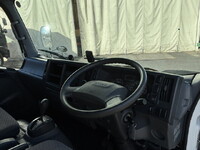 いすゞエルフアルミブロック小型（2t・3t）[写真30]