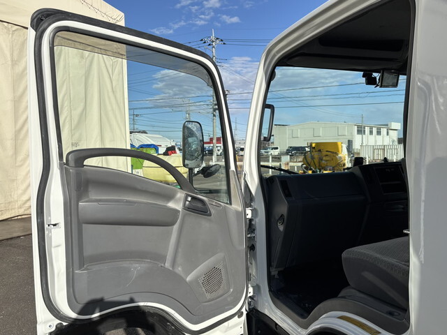 いすゞエルフアルミブロック小型（2t・3t）[写真37]