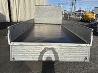 いすゞエルフアルミブロック小型（2t・3t）[写真10]