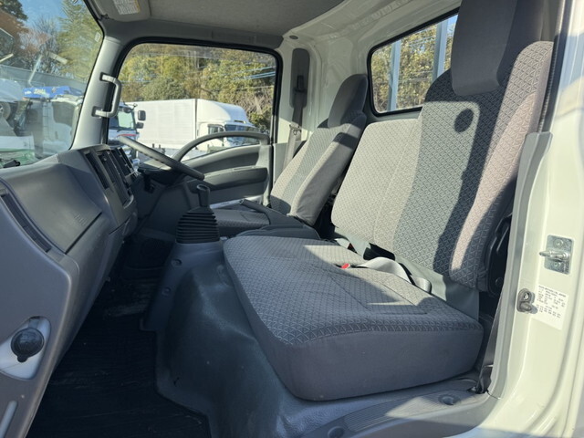 いすゞエルフ平ボディ小型（2t・3t）[写真14]