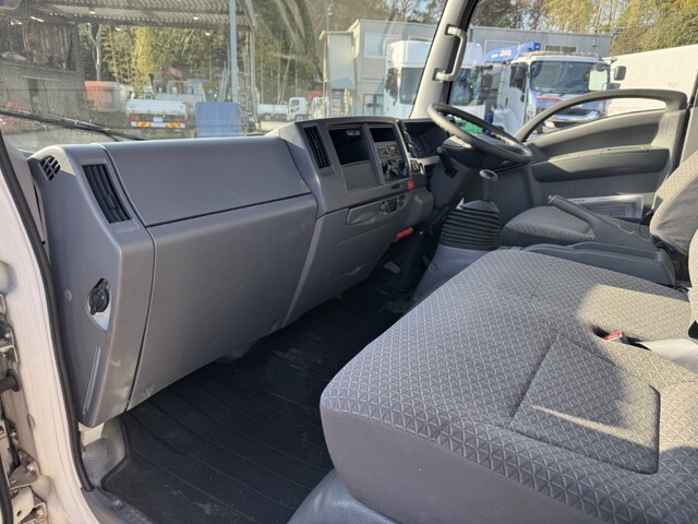 いすゞエルフ平ボディ小型（2t・3t）[写真15]