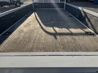 いすゞエルフ平ボディ小型（2t・3t）[写真23]