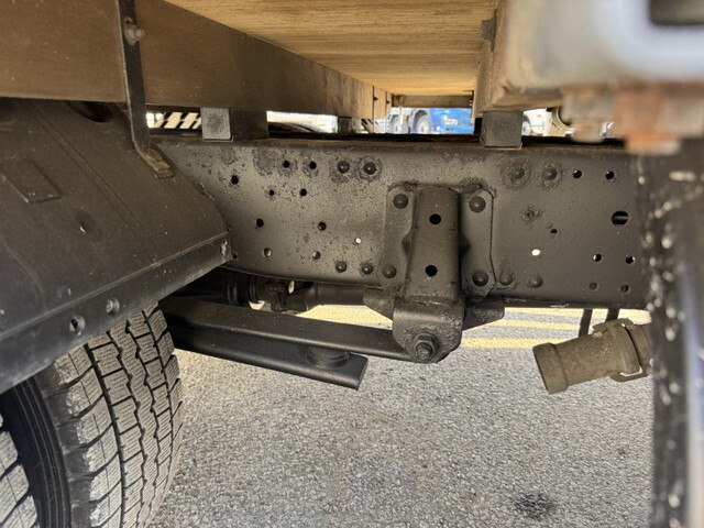 いすゞエルフ平ボディ小型（2t・3t）[写真34]