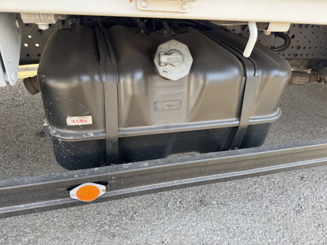 いすゞエルフ平ボディ小型（2t・3t）[写真35]