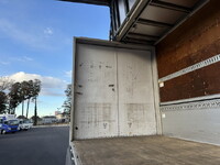 いすゞギガアルミウイング大型（10t）[写真19]