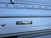 いすゞギガアルミウイング大型（10t）[写真21]