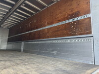 いすゞギガアルミウイング大型（10t）[写真25]