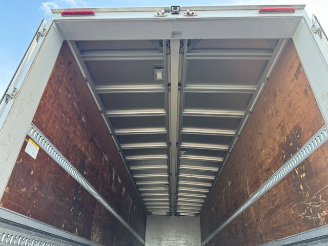 いすゞギガアルミウイング大型（10t）[写真25]