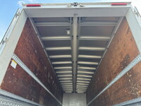 いすゞギガアルミウイング大型（10t）[写真26]