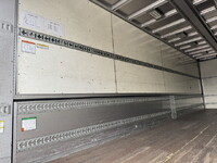 UDトラックスクオンアルミウイング大型（10t）[写真14]