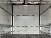 UDトラックスクオンアルミウイング大型（10t）[写真17]