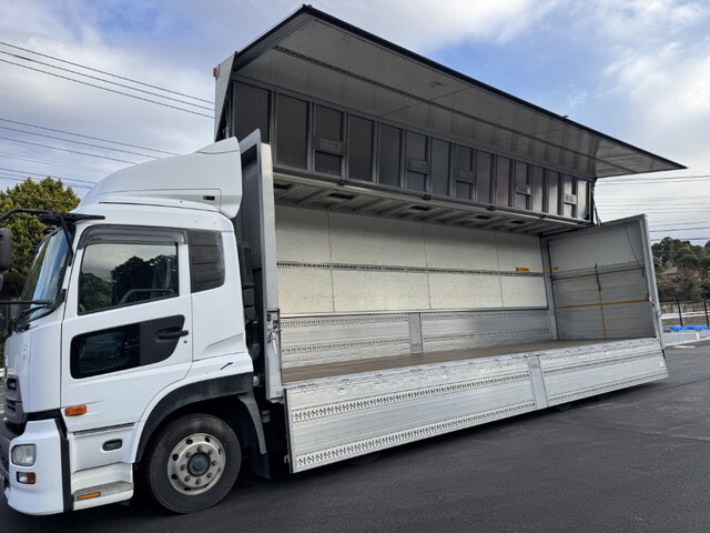 UDトラックスクオンアルミウイング大型（10t）[写真09]