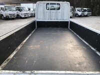 三菱ふそうキャンター平ボディ小型（2t・3t）[写真18]