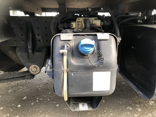 三菱ふそうキャンター平ボディ小型（2t・3t）[写真25]