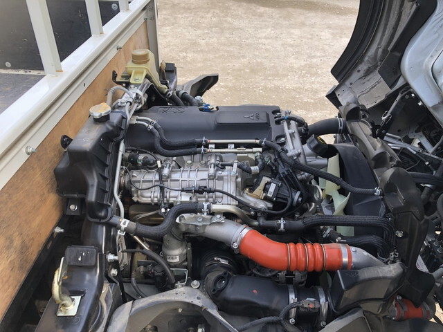 三菱ふそうキャンター平ボディ小型（2t・3t）[写真29]