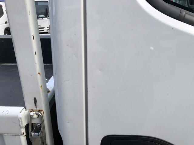 三菱ふそうキャンター平ボディ小型（2t・3t）[写真34]