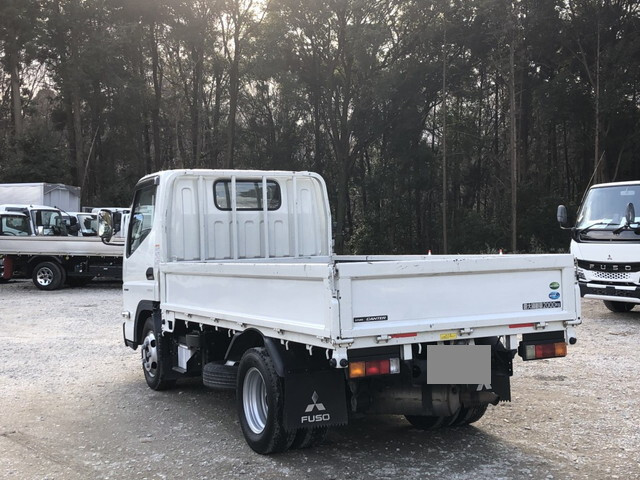 三菱ふそうキャンター平ボディ小型（2t・3t）[写真04]
